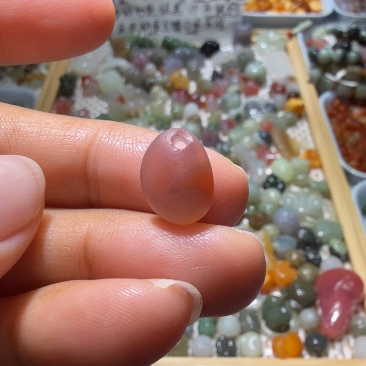 和田玉未镶嵌珠宝半成品