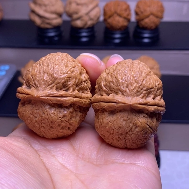 文玩核桃把件降龙罗汉54