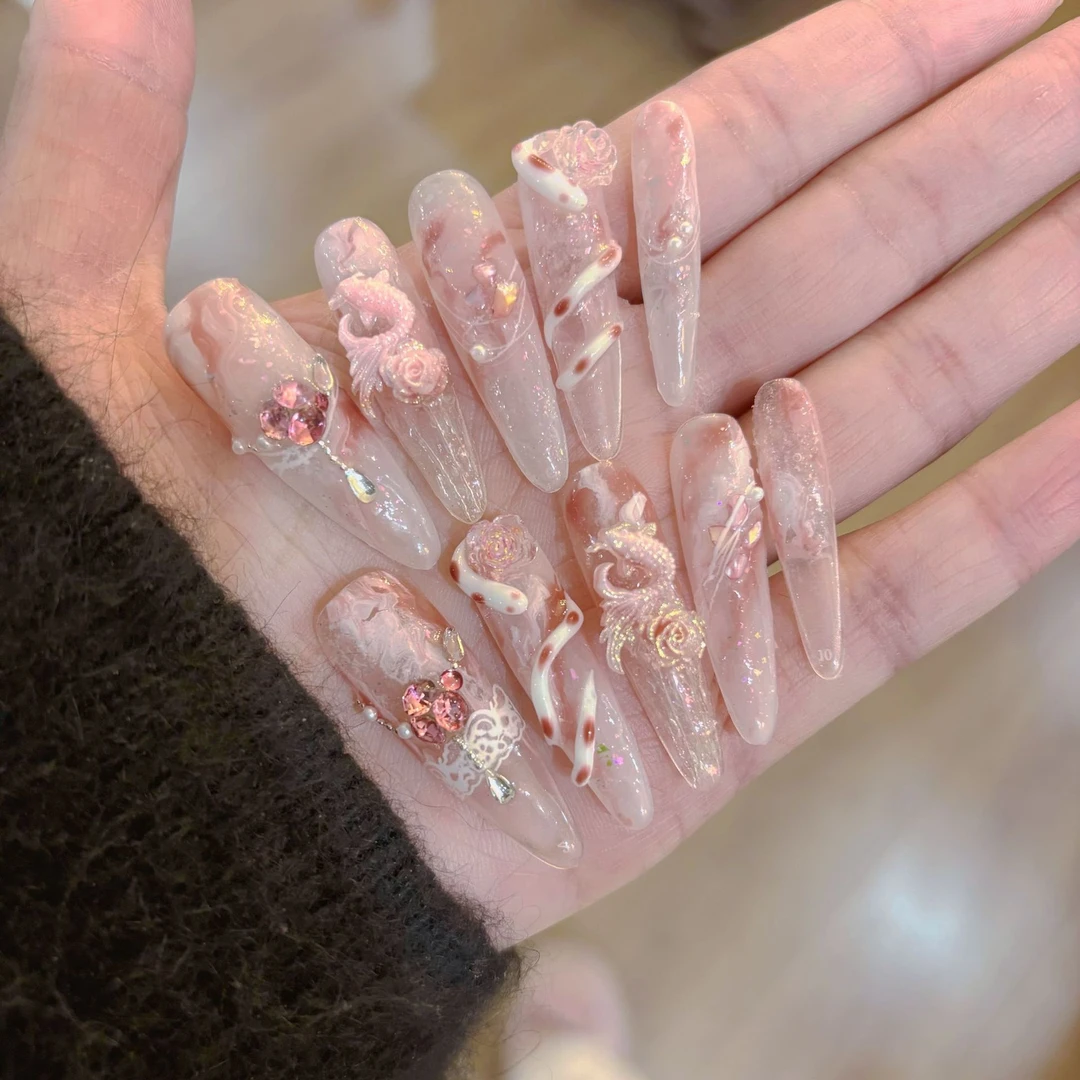 【迷雾蔷薇】春季新款纯欲高级感穿戴甲可拆卸蛇年锦鲤捏捏爆闪美甲