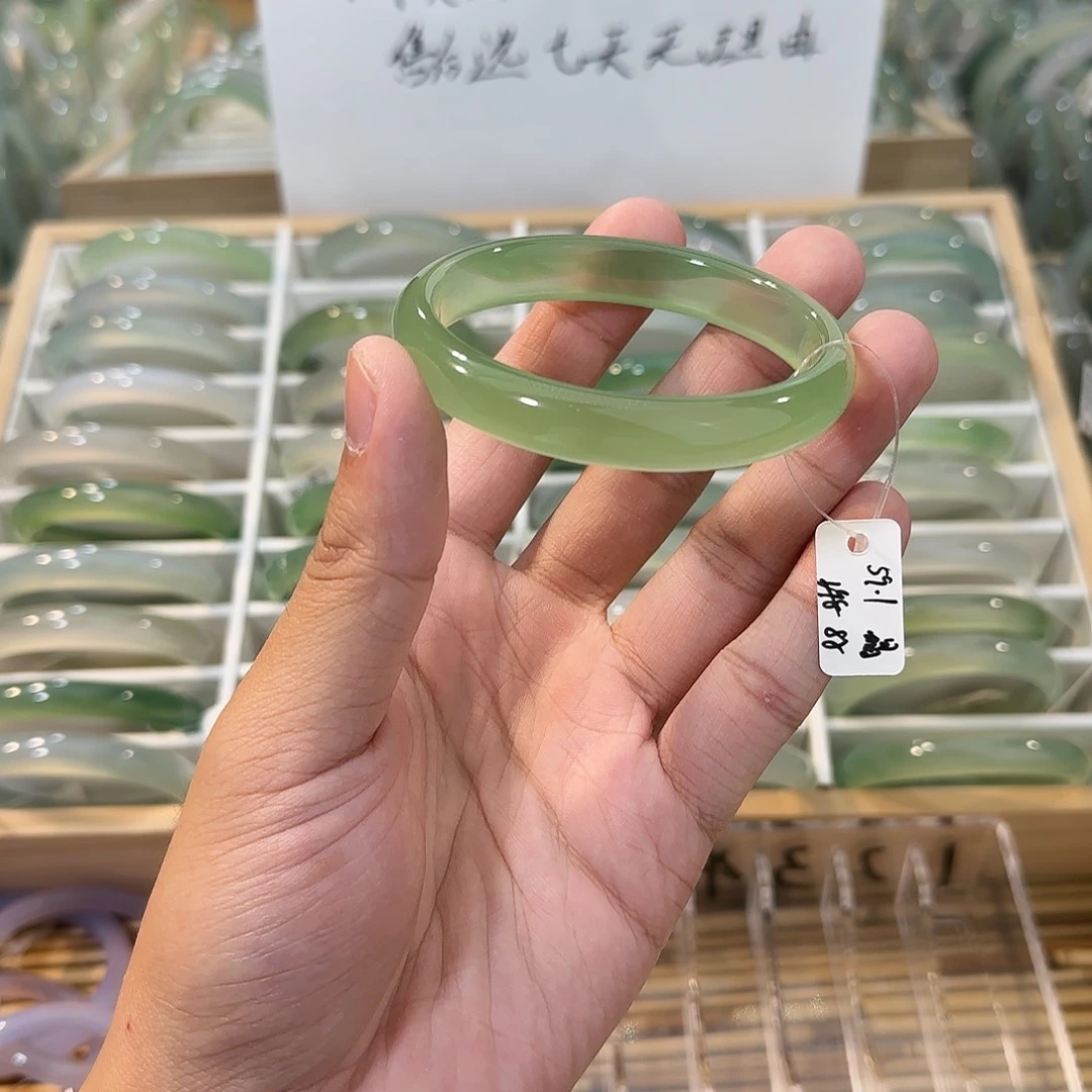 玛瑙/玉髓未镶嵌手镯