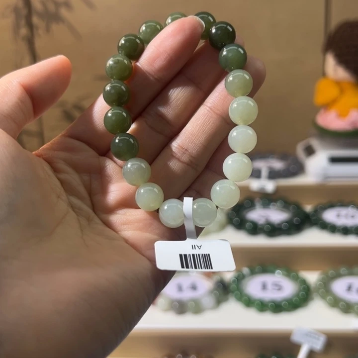 和田玉未镶嵌手串