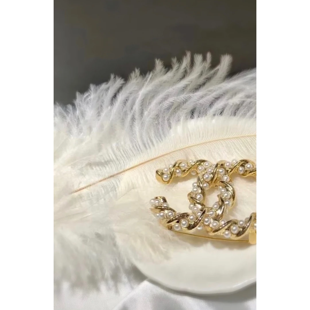 合金仿珍珠胸针 【胸针】路蔓法气质时尚名媛香风C珍珠胸针MF-2108