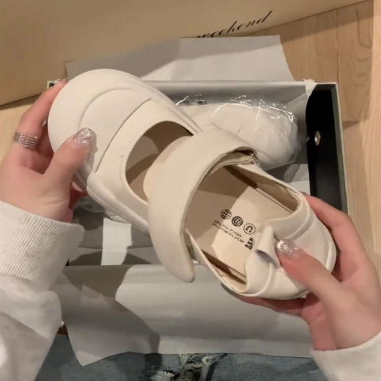 安踏联名琛陌魔术贴玛丽珍小板鞋女2025春季厚底小白鞋学生休闲