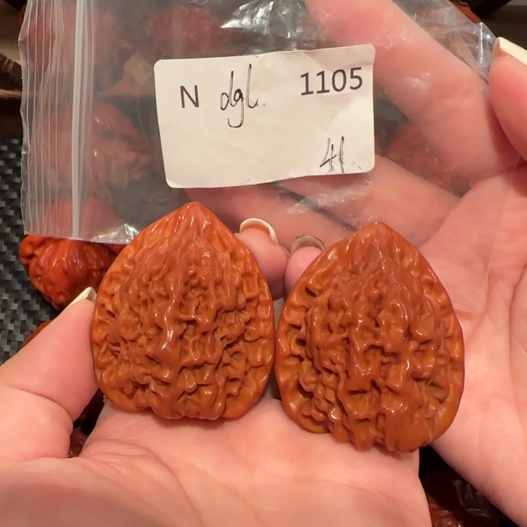 挠***挠文玩核桃吊坠官帽41精品