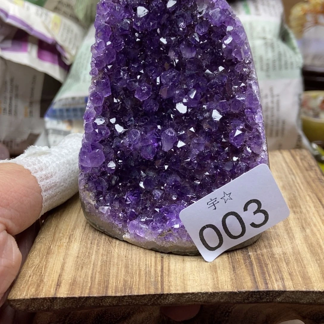 紫晶天然水晶摆件未镶嵌