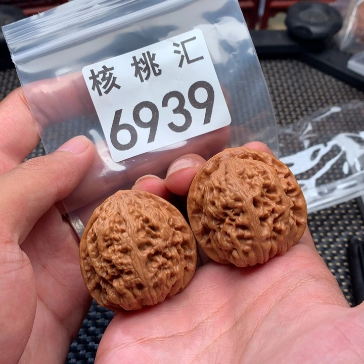 文玩核桃吊坠凤凰台