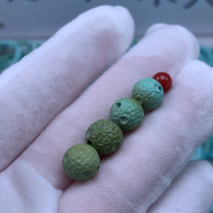 兮***兮南红玛瑙未镶嵌珠宝奇石