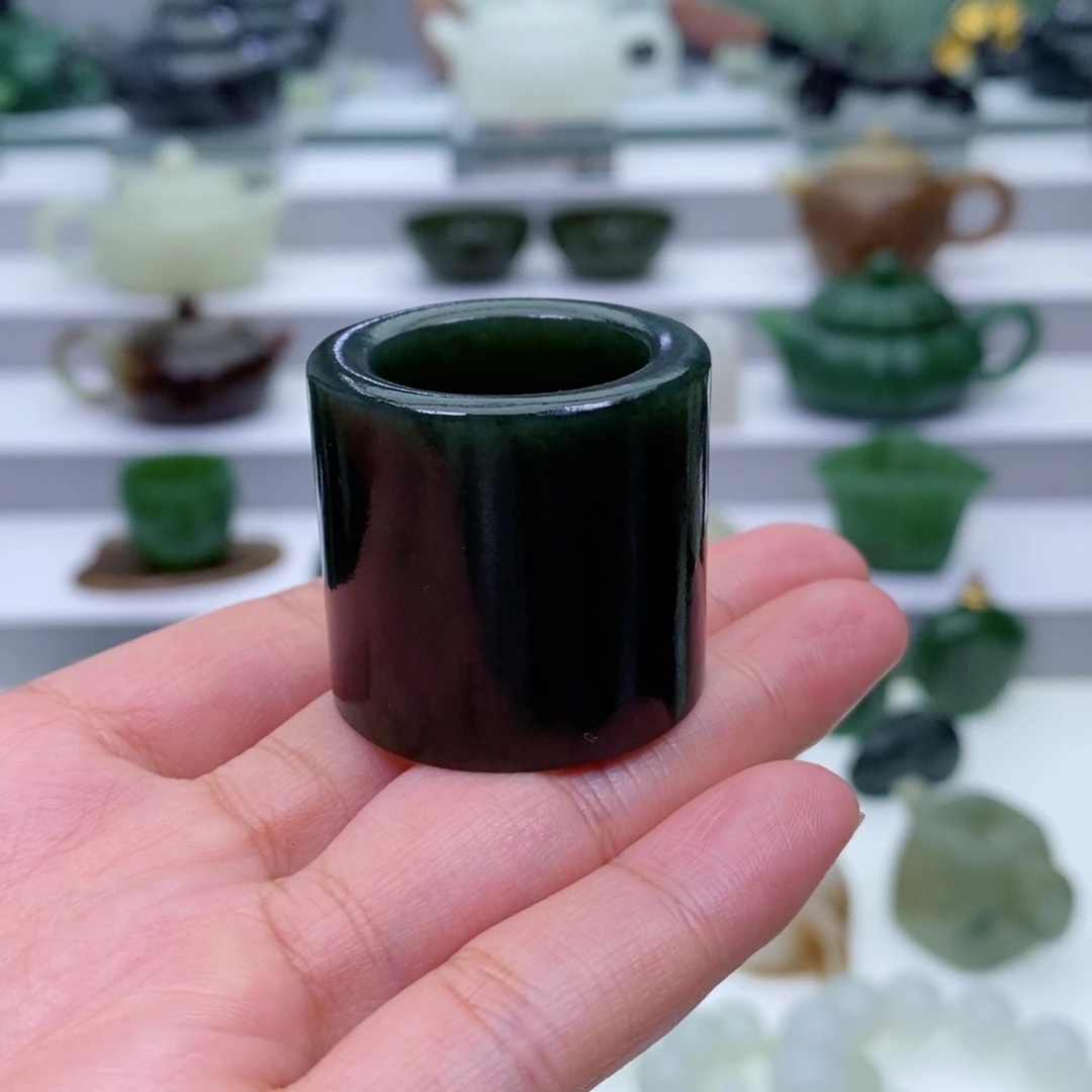 和田玉未镶嵌摆件扳指