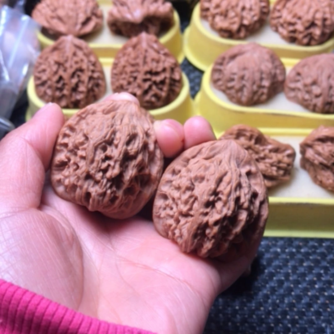 【闪购商品】红狮子尺寸41