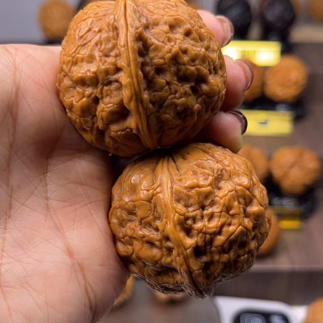 *****把件文玩核桃金丝绣球