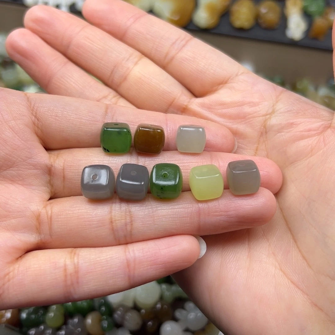 和田玉未镶嵌颈饰68一个多样性发其一