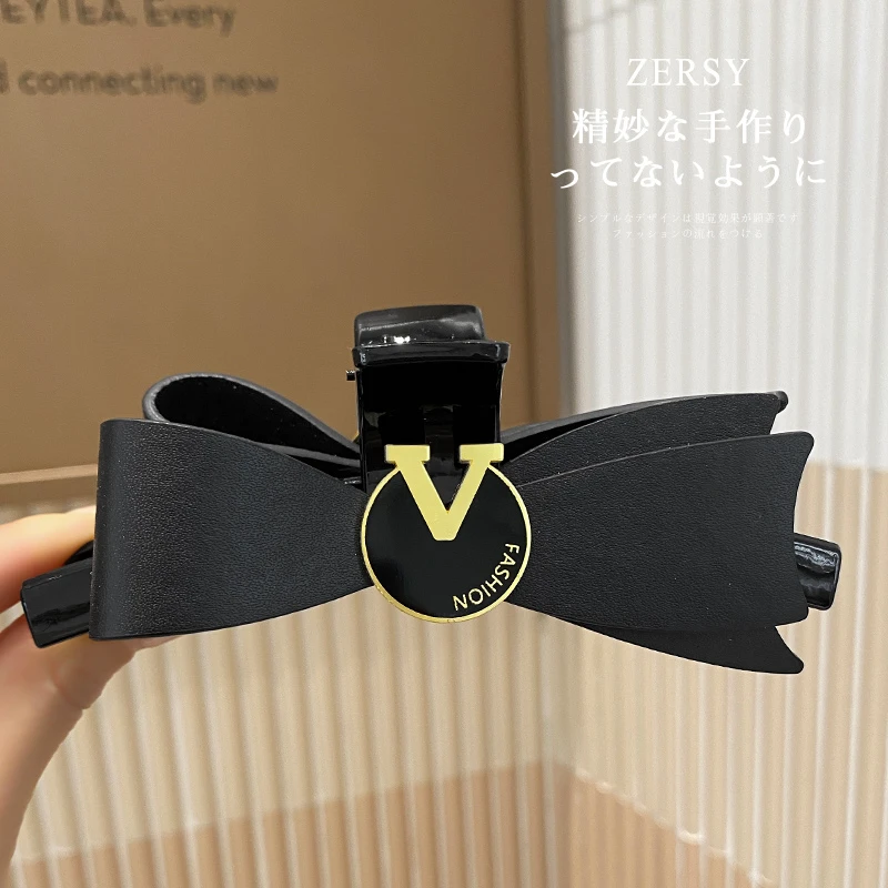 韩系新款蝴蝶结字母抓夹时尚感大号鲨鱼夹气质盘发抓夹发夹女头饰