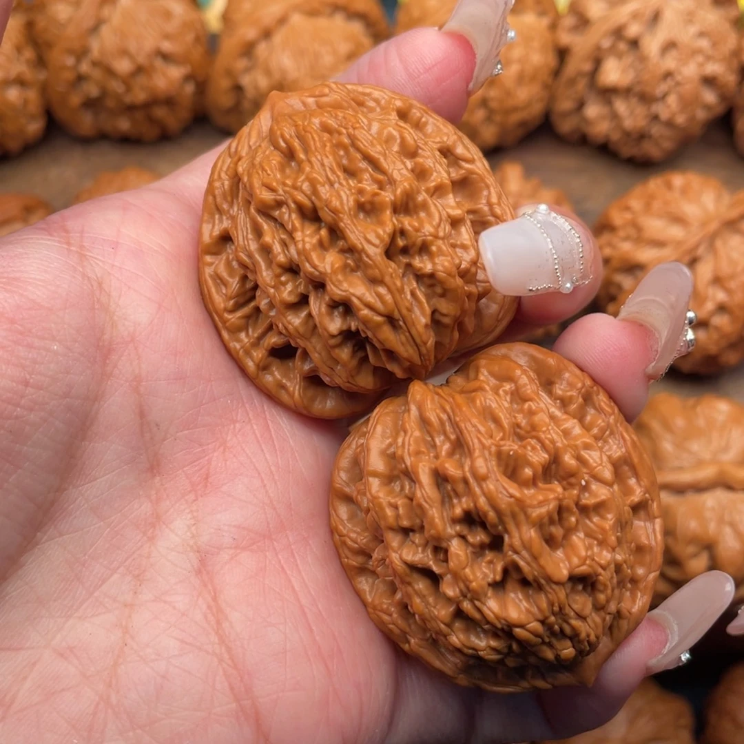 文玩核桃把件全品精配山地虎头39