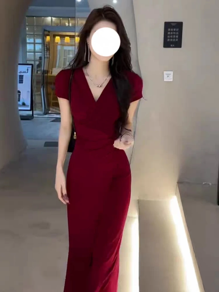 【王哥精选】高级感V领开叉包臀连衣裙女性感中长款裙子9360