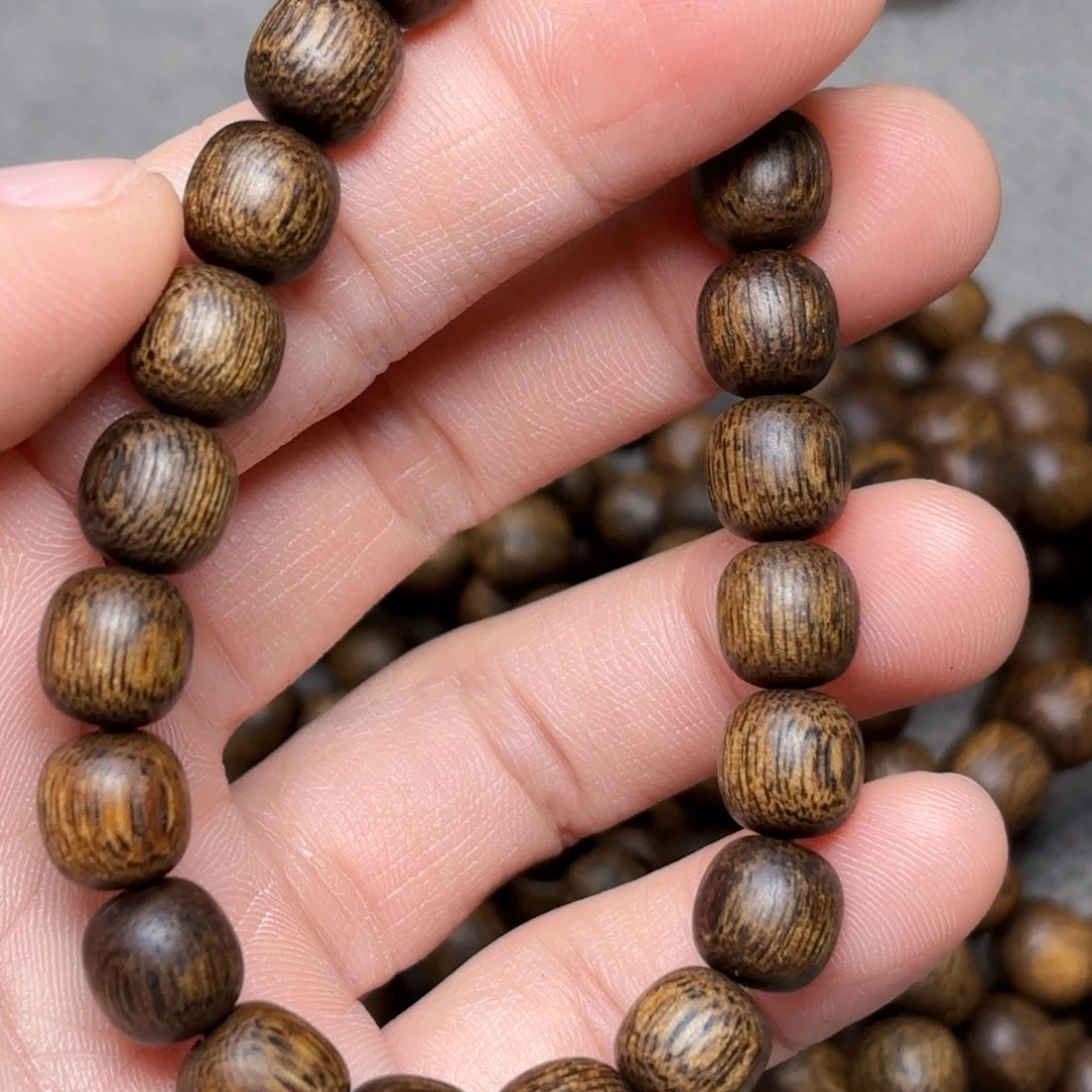 沉香手串越南芽庄黑土沉香玉化料8×8单圈