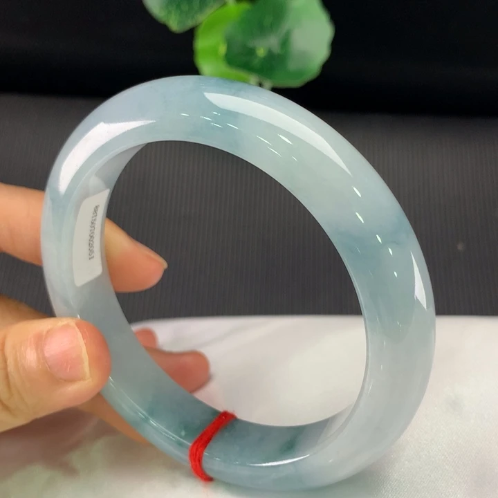 翡翠手镯未镶嵌正圈62