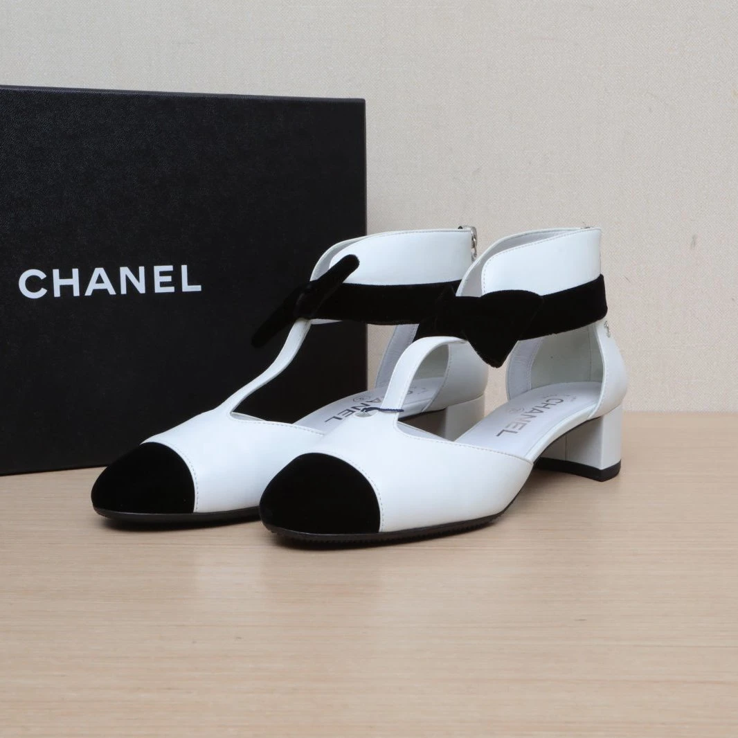 99新 Chanel/香奈儿 【lu】蝴蝶结 粗跟 凉鞋P235093665