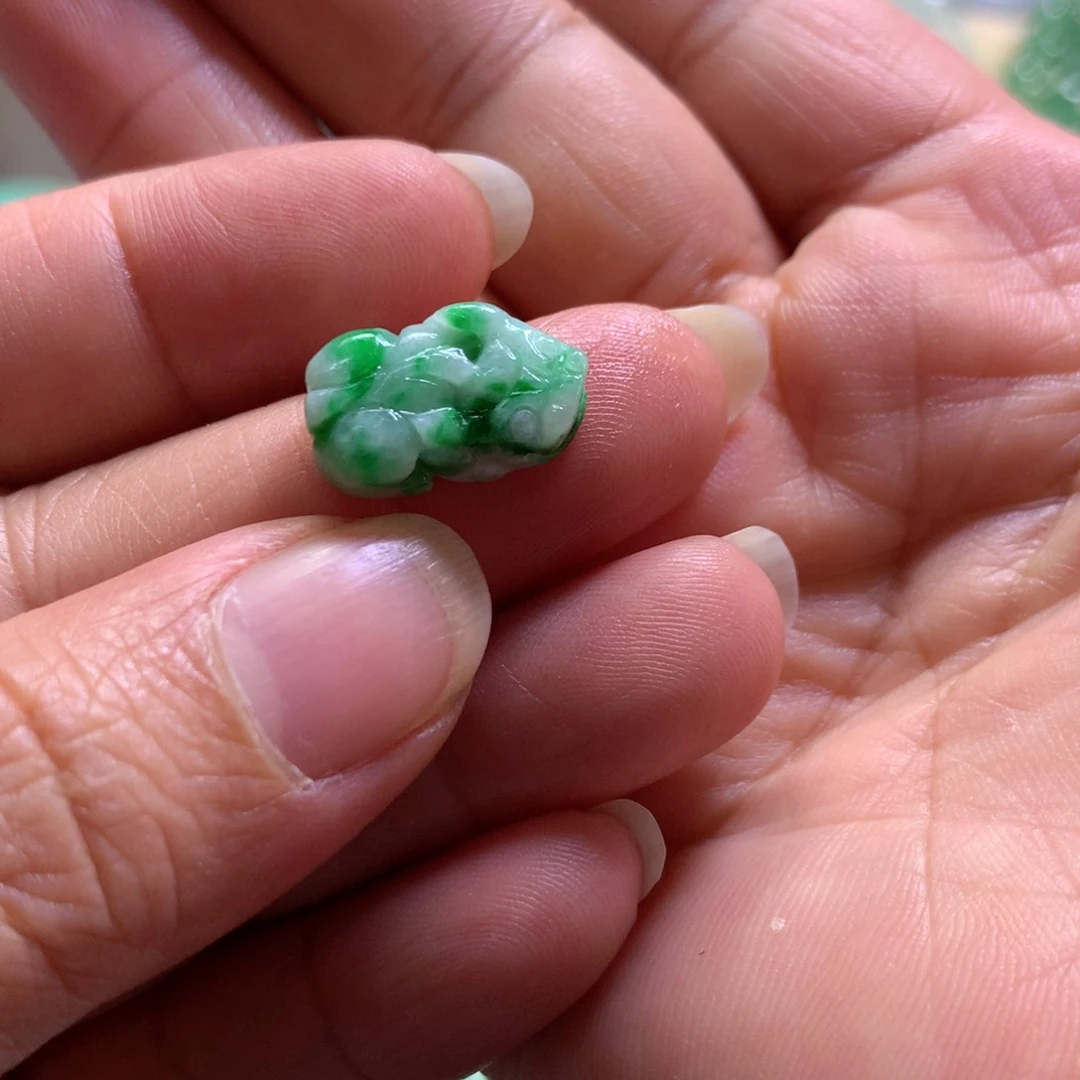 未镶嵌定制翡翠翡翠