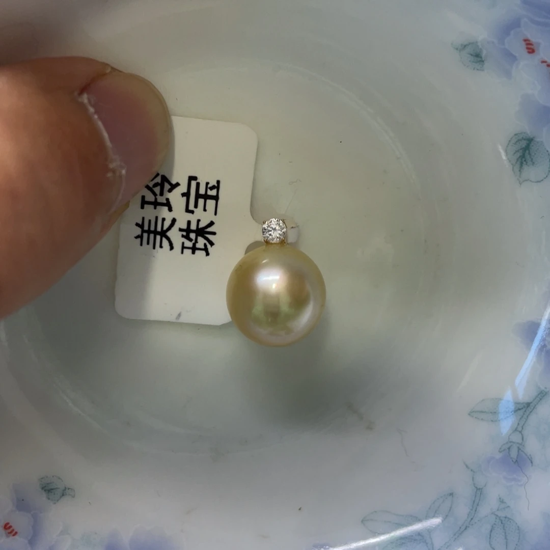 颈饰海水珍珠18K金镶嵌