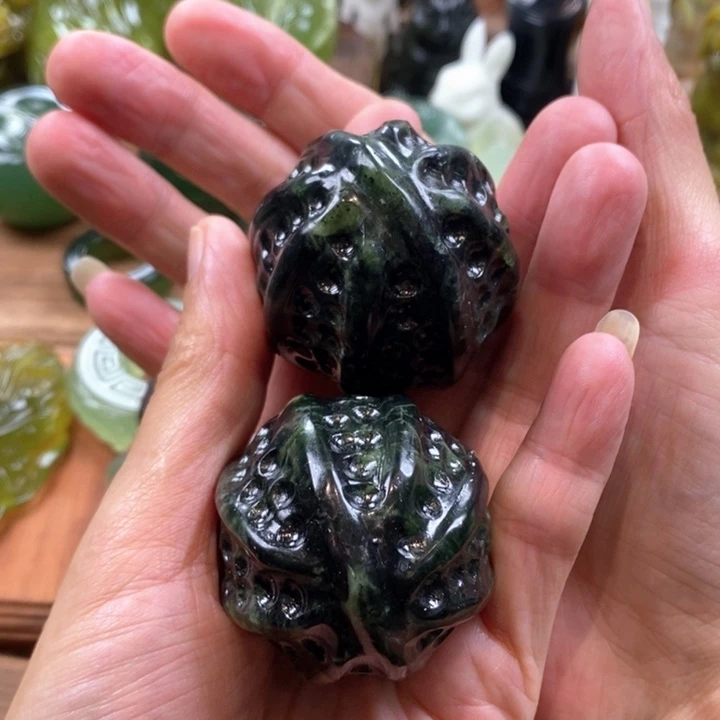 蛇纹石玉未镶嵌手把