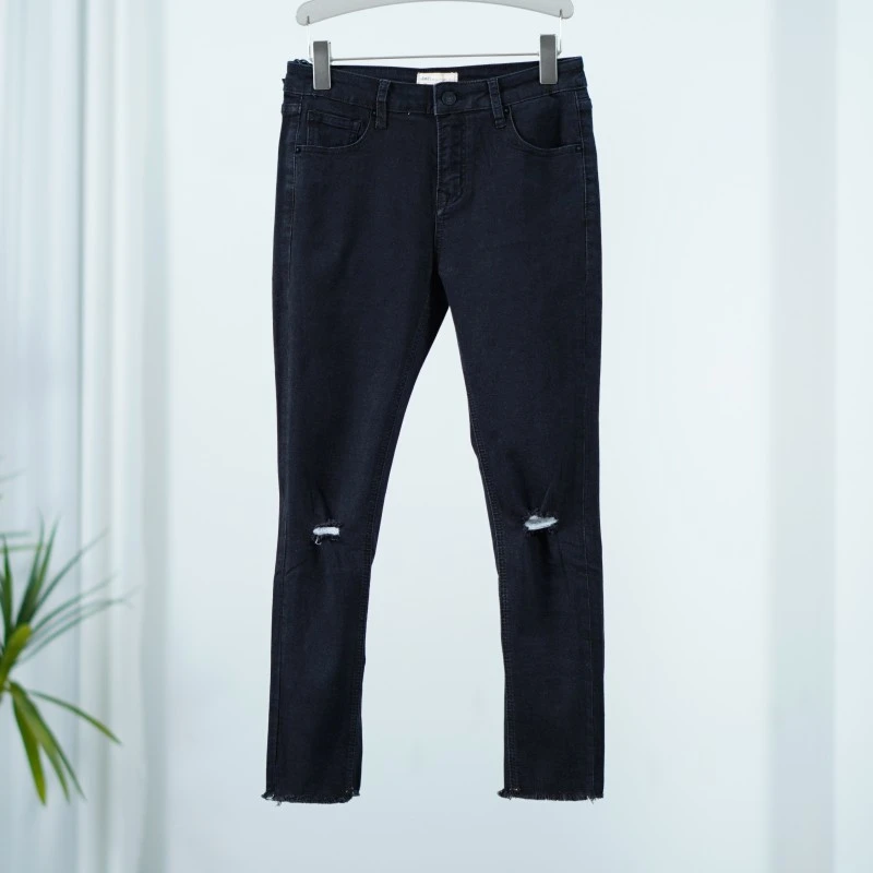 【德M】Z561-1  女装时尚百搭牛仔九分裤黑色01118921271605