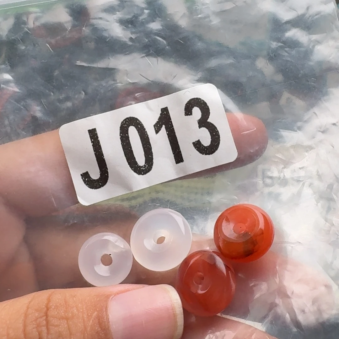 未镶嵌南红玛瑙珠宝奇石