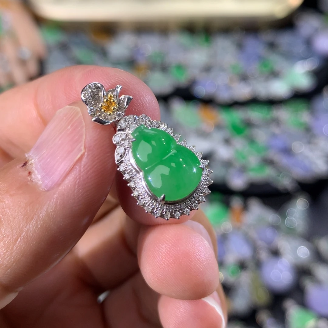 翡翠18K金镶嵌吊坠(不含链)