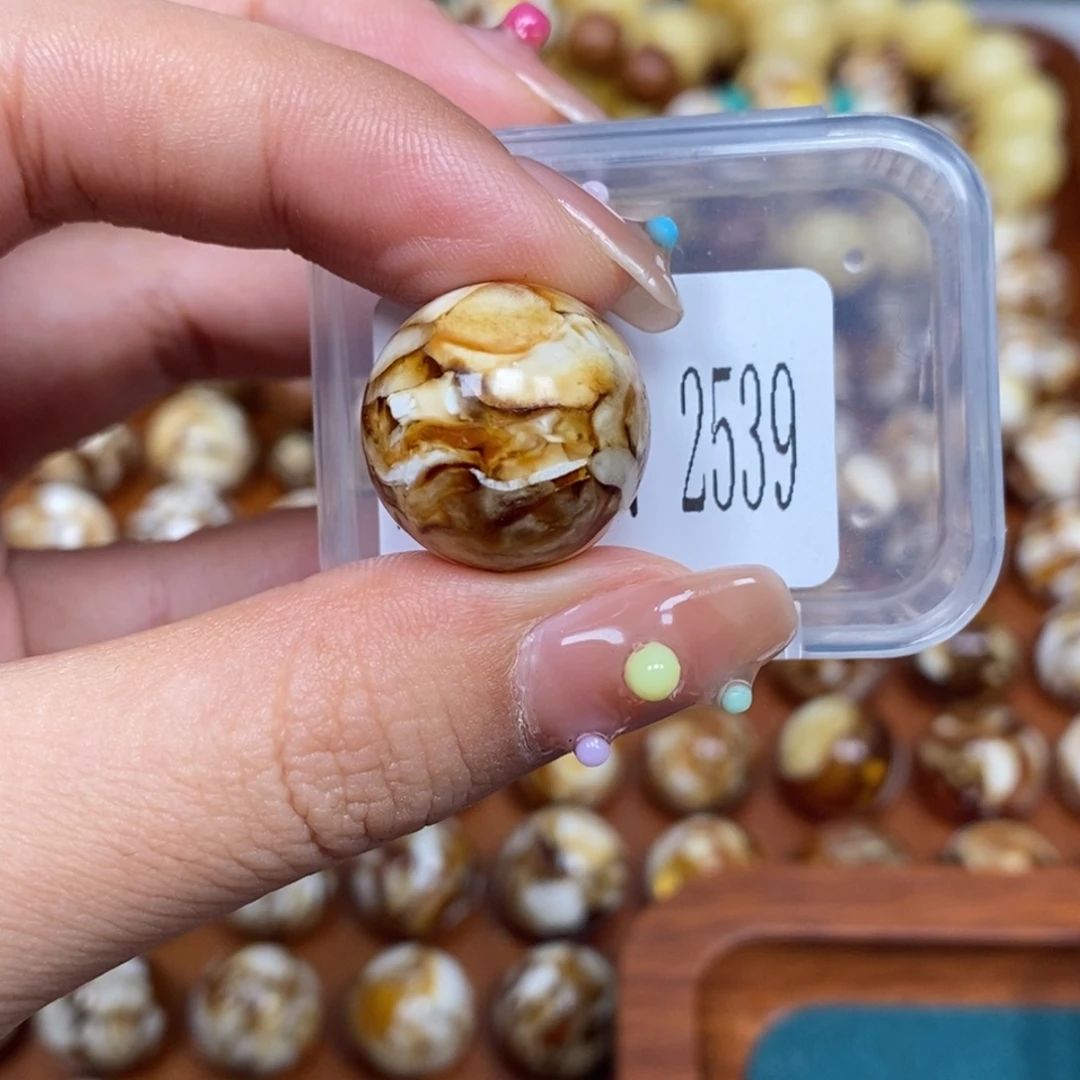 猴头核桃把件沁色圆珠老型2539