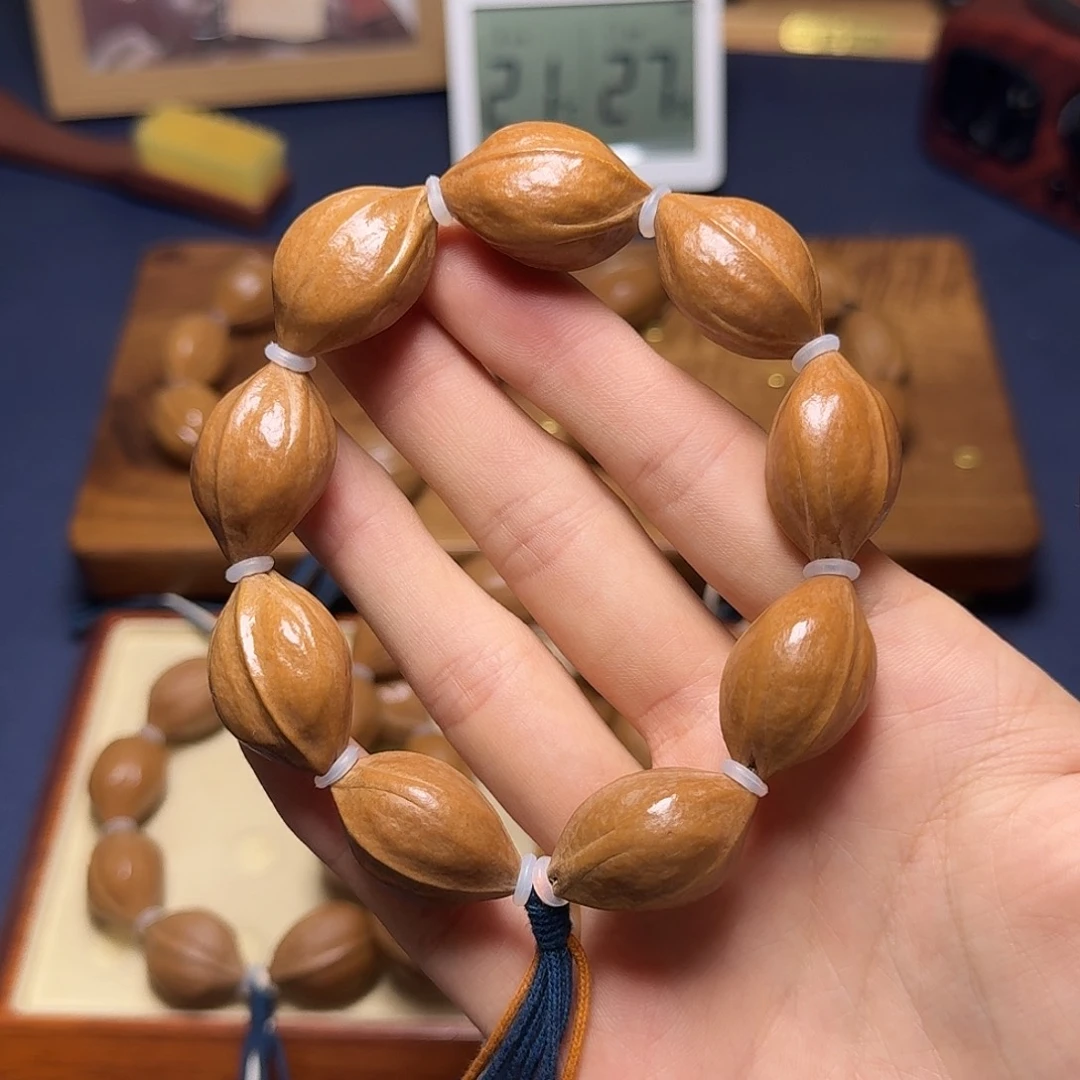 1.8*2.9精挑梅林铁核手串