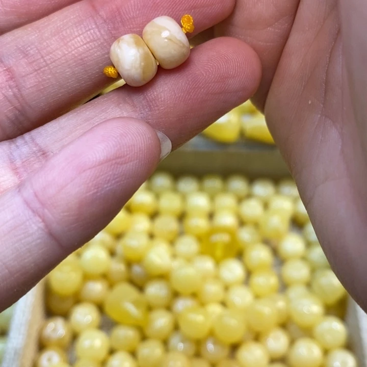 未镶嵌琥珀裸石原矿琥珀蜜蜡配饰