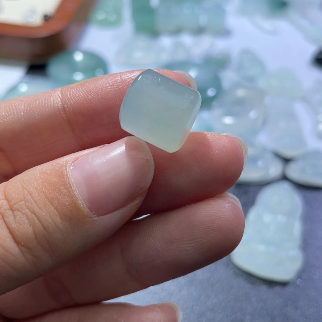 定制翡翠未镶嵌桶珠