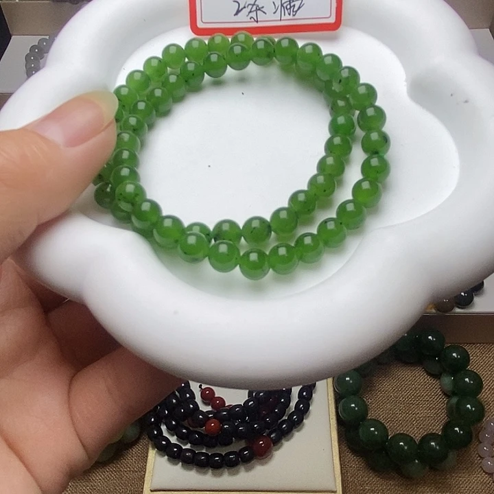 和田玉未镶嵌手串