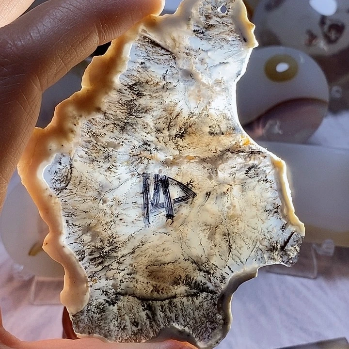 玛瑙/玉髓颈饰未镶嵌