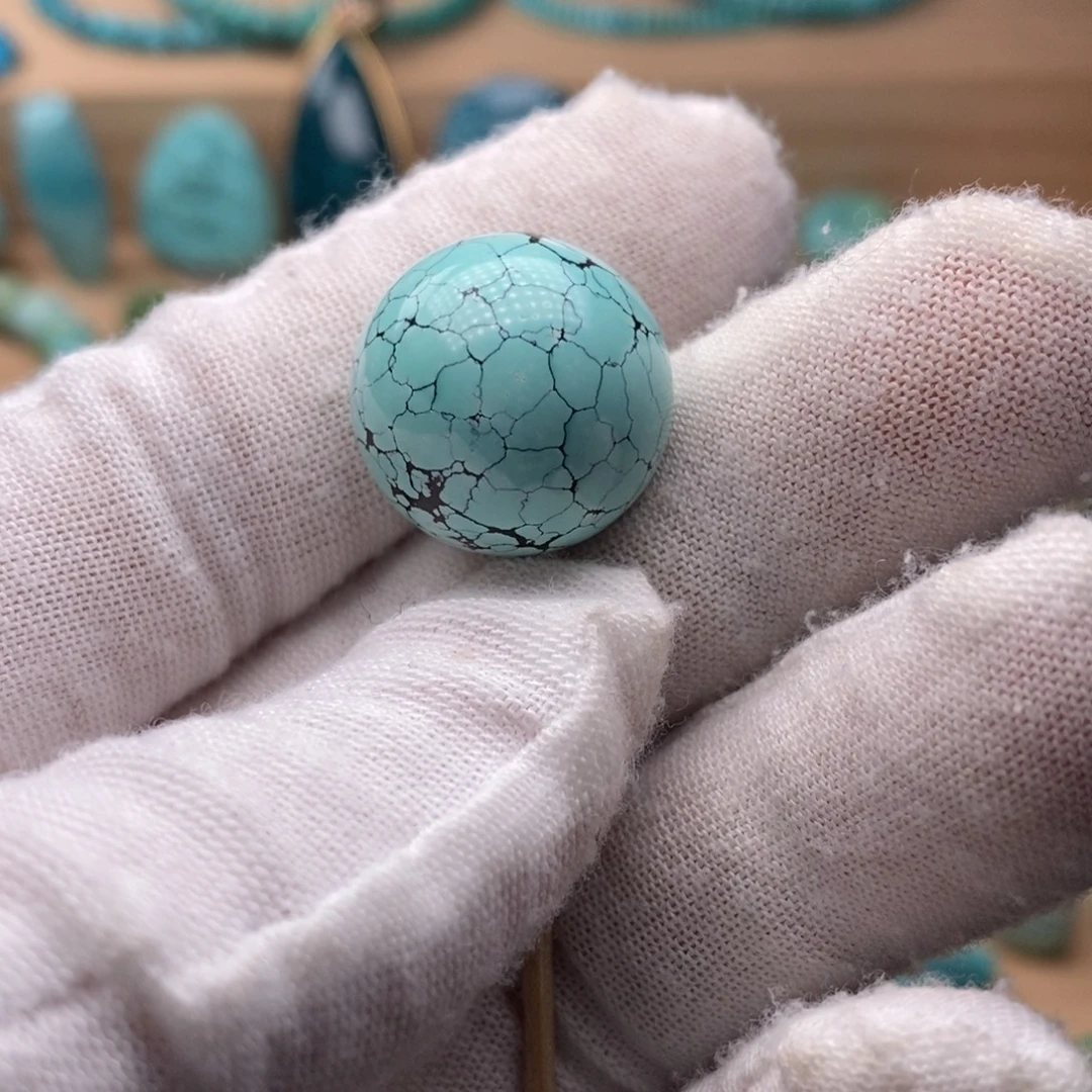 绿松石未镶嵌挂件