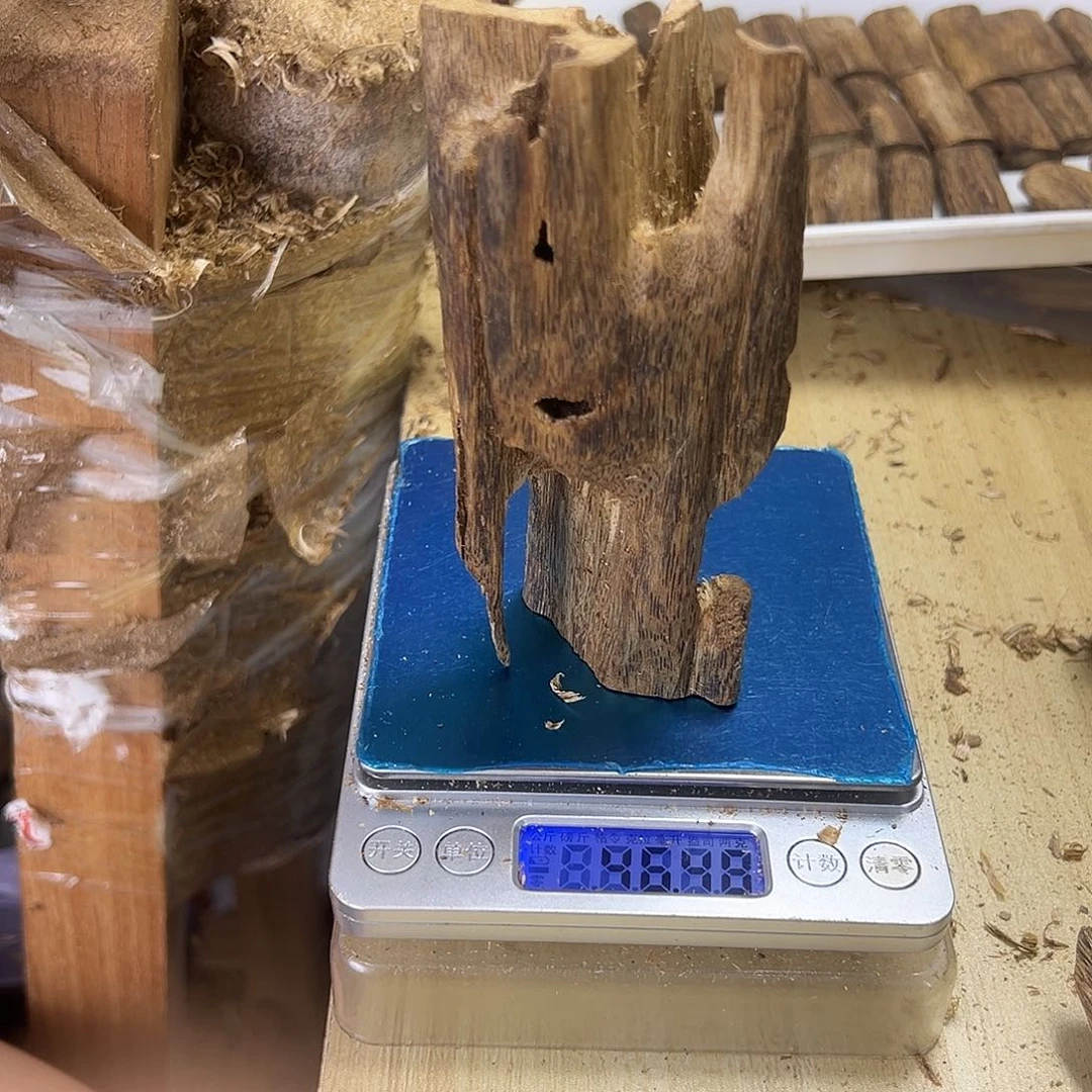 香料绿奇楠虫漏46克白棋