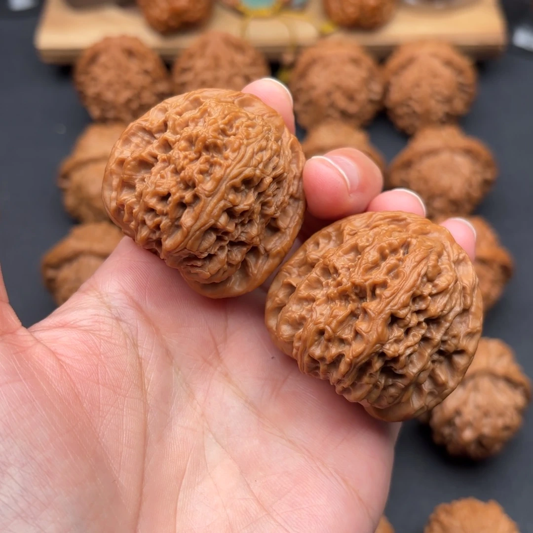 吊坠文玩核桃三角疆43