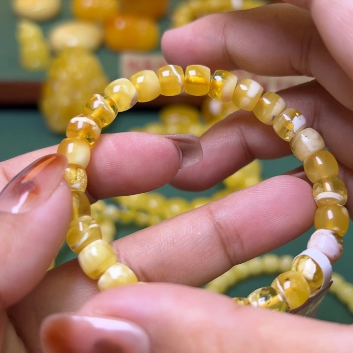 蜜蜡未镶嵌珠宝奇石