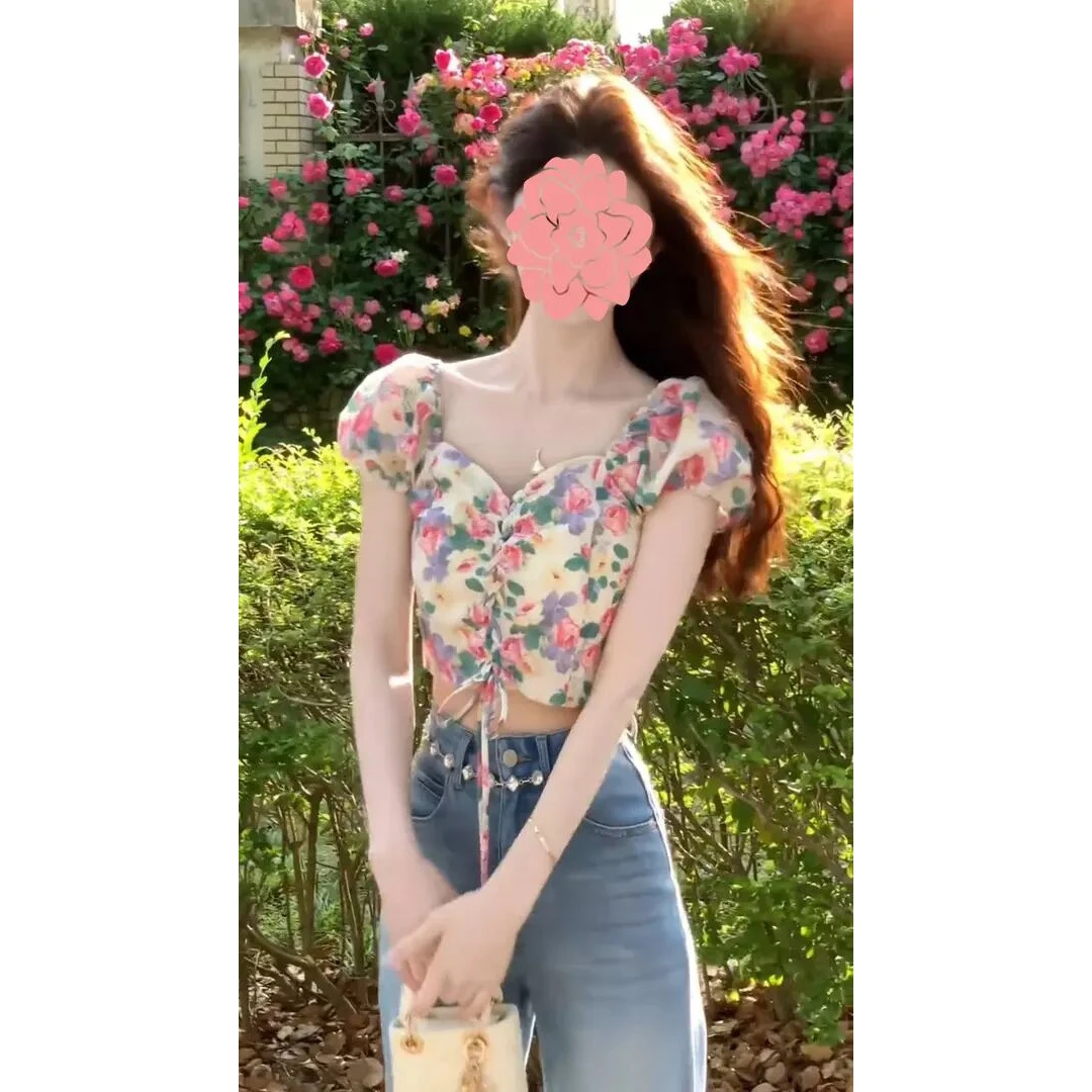 碎花方领泡泡袖衬衫女法式蝴蝶结系带修身短款上衣高腰牛仔裤套装