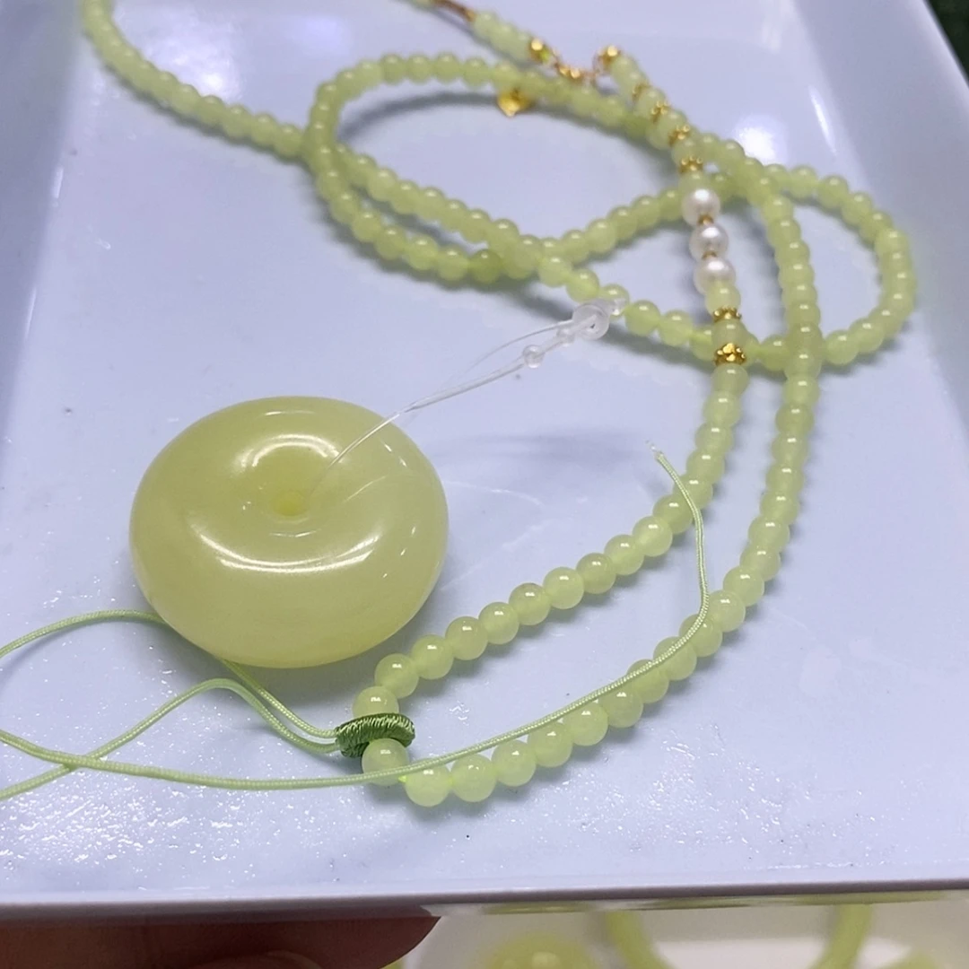 【闪购商品】颈饰未镶嵌和田玉米*兔