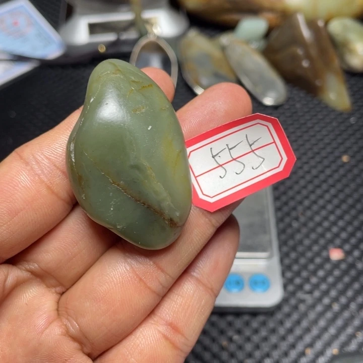 颈饰未镶嵌和田玉555