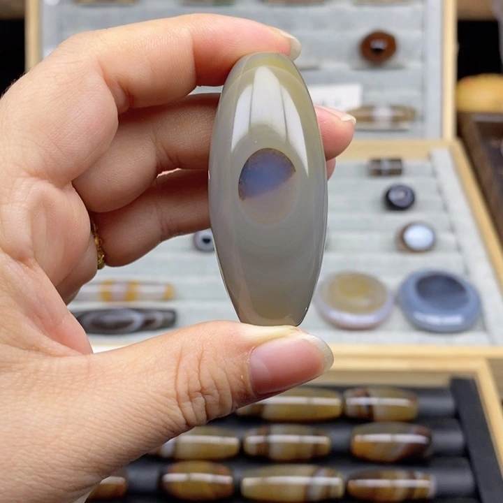 未镶嵌玛瑙/玉髓珠宝奇石B****f