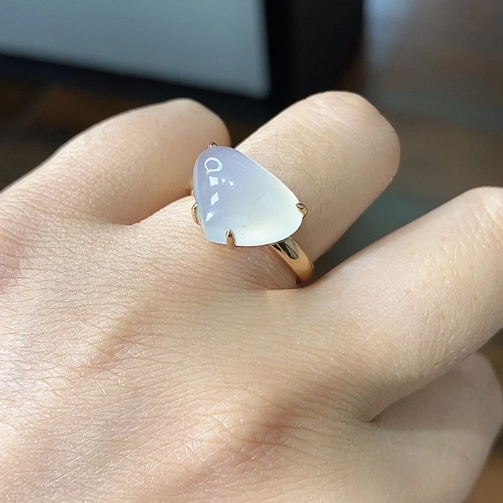 翡翠18K金镶嵌戒指