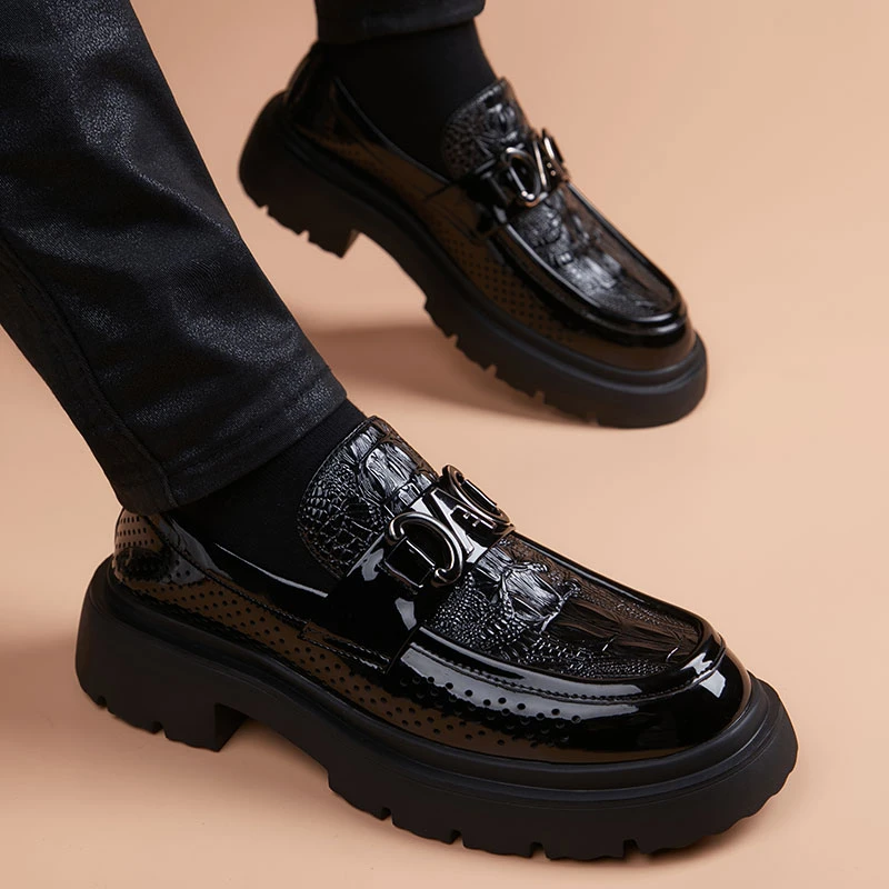 皮鞋男夏季新款镂空透气漆皮亮面厚底德比鞋英伦风真皮爆款男鞋子