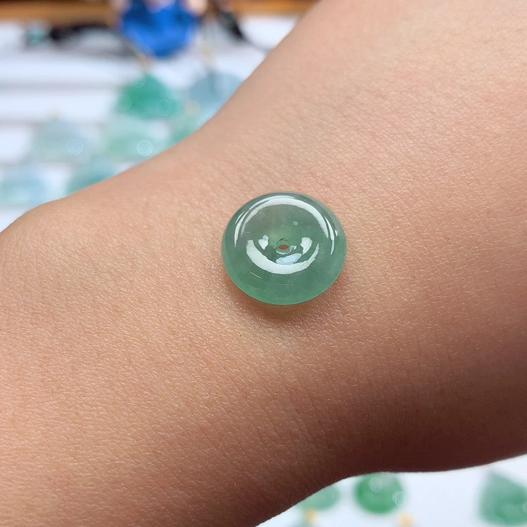 翡翠未镶嵌吊坠(不含链)14.6-4.5