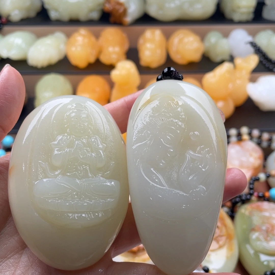 b***b石材天然古青石手把件