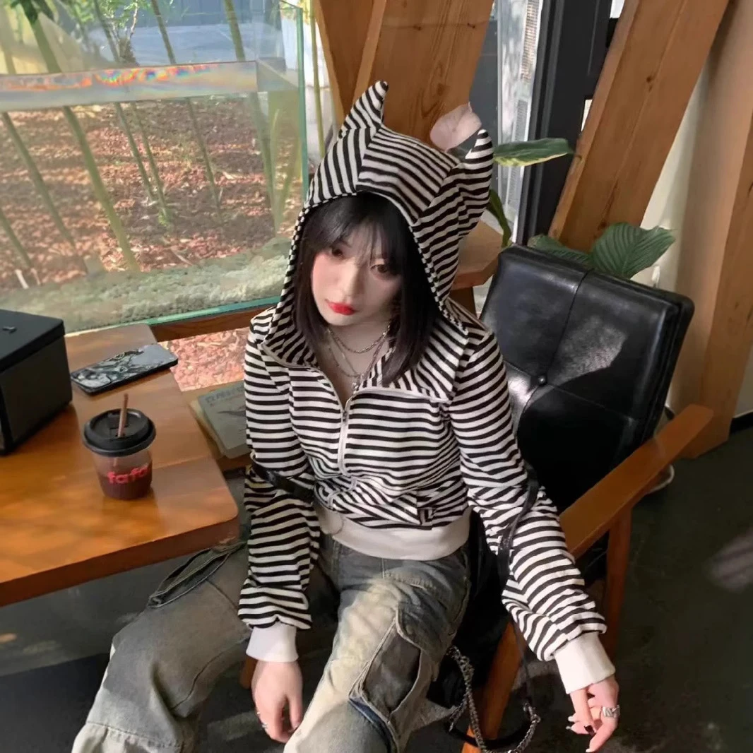 小恶魔猫耳朵拉链春秋个性时髦辣妹修身短款连帽开衫卫衣外套上衣