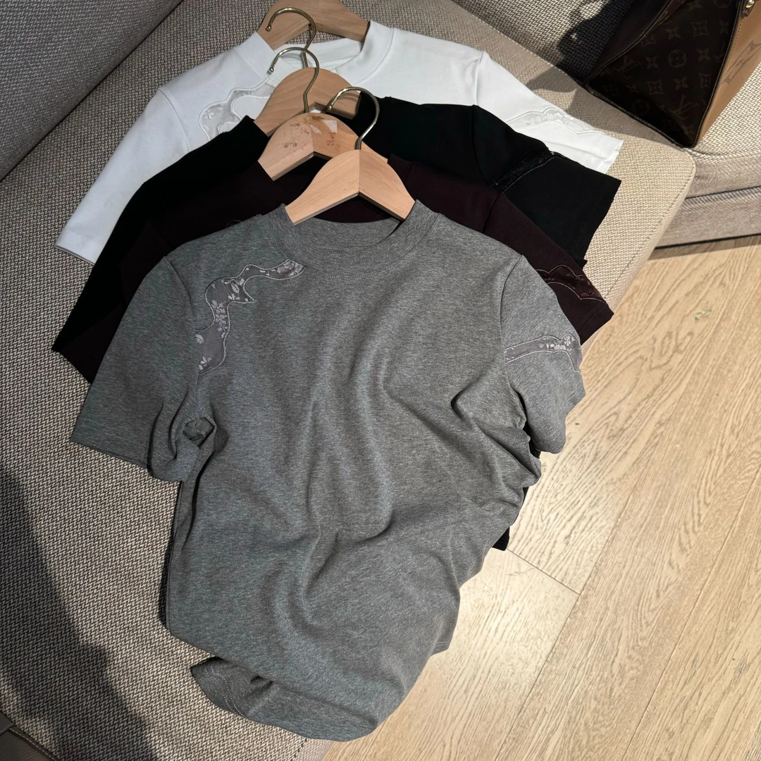 阿黎精选-------设计款蕾丝拼接T恤