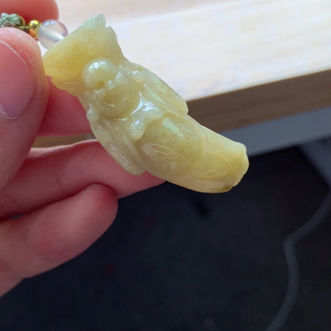 翡翠颈饰未镶嵌吊坠