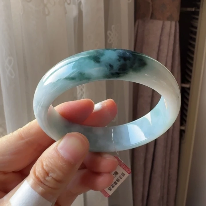 翡翠未镶嵌手镯手镯