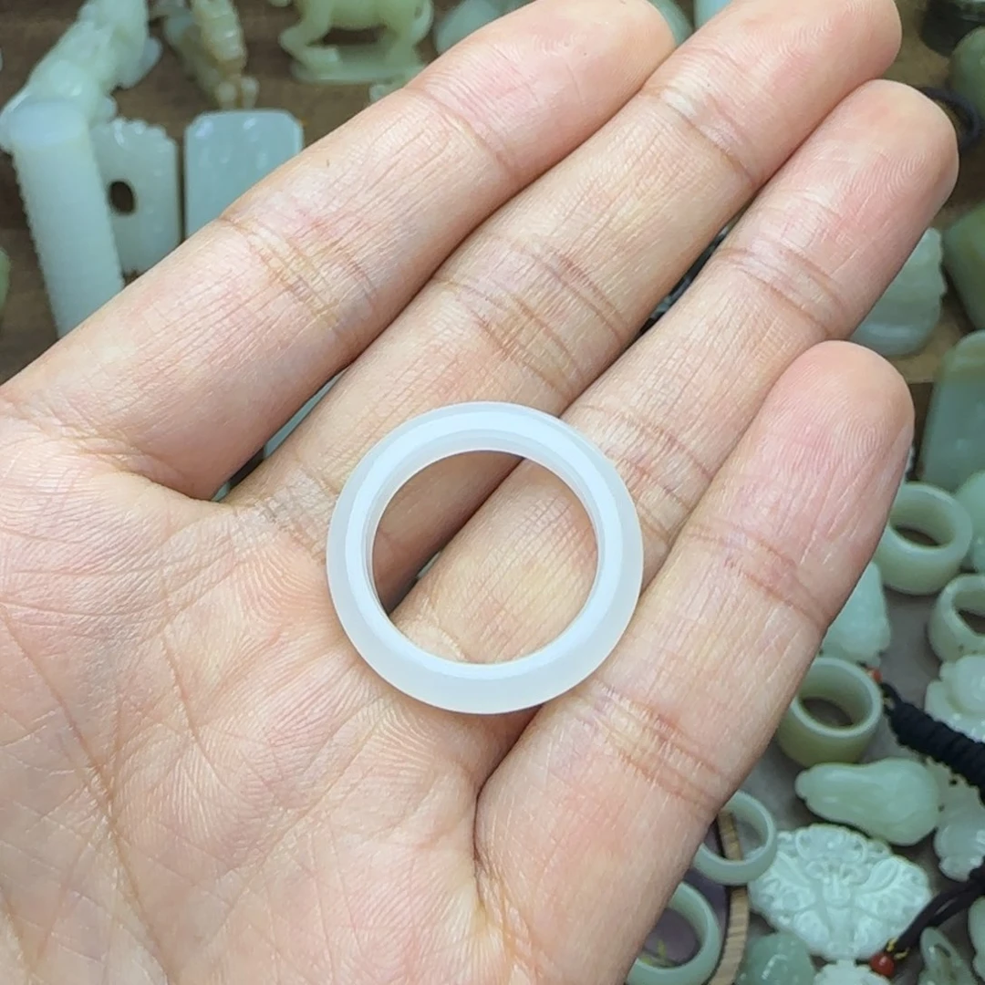 和田玉挂件未镶嵌摩**犇19.8